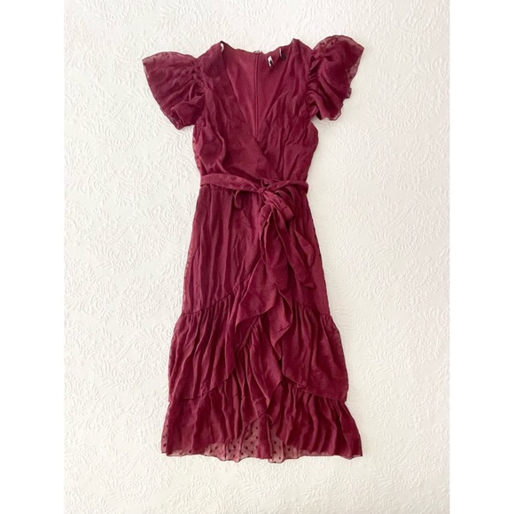 NWOT Lulus Have Harmony Burgundy Swiss Dot Ruffled Faux Wrap Midi Dress Medium - Picture 2 of 8